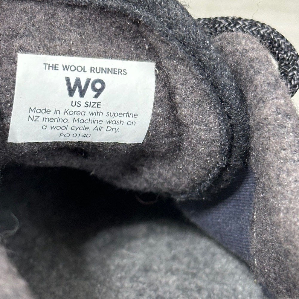 Allbirds Wool Runners Womens Size 9 Dark Gray Merino Wool Walking Running Shoes - Picture 2 of 10